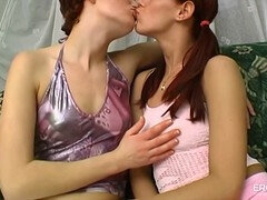 Amateur, Fait maison, Lesbienne, Léchez, Mature, Rétro, Jouets, Rétro ancien