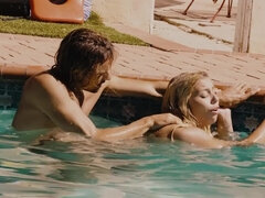 Cheating on hubby isn't disaster for chick wants to cum once