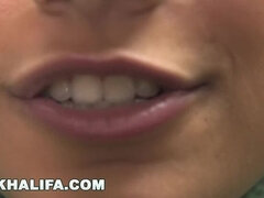 アラブ, デカパイ, 巨乳な, 女, Hd, 公共, 一人, オッパイの