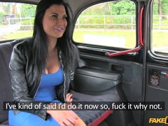 Amaterji, Busty, Doggystyle, Dekle drka tiča, Hardcore, Lizanje, Zunaj, Ven