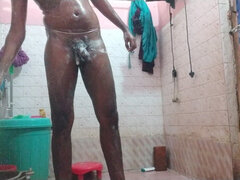 Amateur, Cuarto de baño, Solo