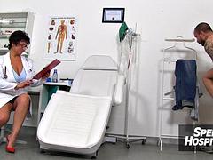 Lieveling, Fetisj, Gynaecoloog, Verpleegster