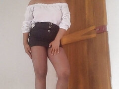 Math Teacher Gives Classes Aimed at Her Rebellious Student and She Masturbates Looking at the Rich Cock of Her Student Camilo!