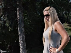 Chambre à dormir, Blonde, Sucer une bite, Robe, Lunettes, Branlette thaïlandaise, Léchez, De plein air