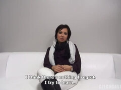 흑갈색 머리, 체코인, Hd