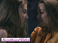 Brunetka, Prstovanie, Lesbické