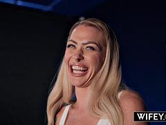 Grosse bite, Noire, Blonde, Sucer une bite, Noir ébène, Interracial, Lingerie