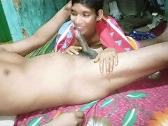 18 ans, Tante, Grosse bite, Sucer une bite, Collège université, Indienne