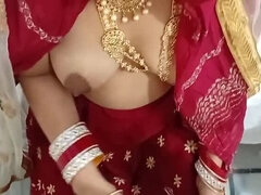 Desi Newlyweds Suhagrat Night - Amateur Couple Shivani & Vamika Share First Night Sex Tape