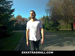 Amatör, Stora tuttar, Avsugning, Fingering, Hardcore, Utomhus, Tonåring, Tuttar