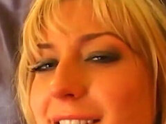 큰 엉덩이, 큰 클리토스, 오랄섹스, 하드코어, 다른 인종간의, 밀프, 자연의 가슴, 셀카