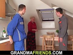 Большие сиськи, Минет, Глубокая глотка, Зрелые, Милф, Мамочка, Мачеха, Втроем