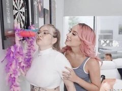 Stor stjärt, Stor kuk, Stora tuttar, Avsugning, Doggystyle, Kkm, Mager, Tonåring