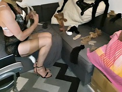 Dancing and sucking in my pantyhose