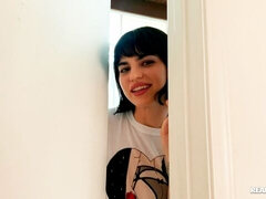 RK At Home: Feeling Out Freja