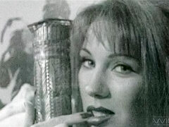 Culo grande, Mamada, Morena, Estilo perrito, Pajear, Lamidas, Afeitado, Clasico