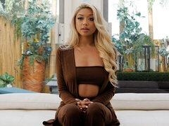 アジア人, デカチン, デカパイ, フェラチオ, バック, 異人種間, 淫乱熟女, ハメ撮り