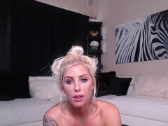 Enthousiasteling, Grote kont, Grote mammen, Blond, Huisgemaakt, Masturbatie, Tiener, Webcamera