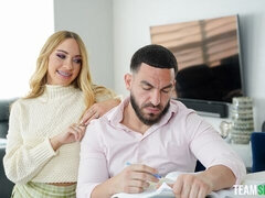 Ξανθιά, Σε στάση σκύλου στα τέσσερα, Μαλακία με το δάχτυλο για γυναίκες, Μαλακία, Σκληρό, Γλείψιμο, Κοκκαλιάρης, Βυζιά