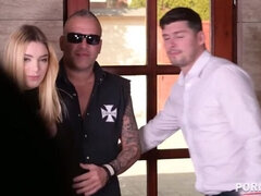 Three Guys Unloads Their Cocks into Valentina Nappi and Paola Hard Mouths after DP Swinger Party