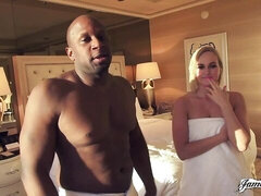 Velik kurac, Blondinka, Doggystyle, Fetiš, Hardcore, Medrasni seks, Orgija