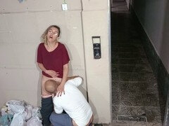 Avsugning, Universitet, Fingering, Första gången, Kysser, Förförd, Suger, Uniform