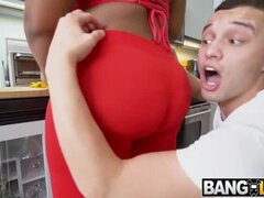 Busty Ebony Mimi Curvaceous Fucks Step Brother - Doggystyle & Cowgirl Creampie