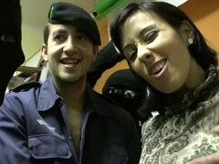 Amateur, Gros seins, Sucer une bite, Brunette brune, Tir de sperme, Groupe