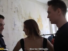 Сперма на лице, Деньги, Втроем