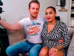 Amateur, Gros cul, Sucer une bite, Brunette brune, Mère que j'aimerais baiser, Pov, Rasée, Tatouage