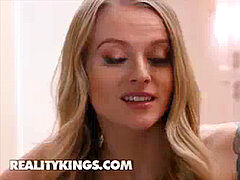 Kök, Lesbisk, Milf, Mamma, Orgasm, Rimjobb, Rakad, Tonåring