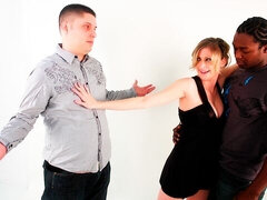 Amatorka, Tyłek, Duży kutas, Duże cycki, Obciąganie, Styl na pieska, Sukienka, Mamuśka