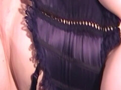 Velké kozy, Brunetka, Masturbace, Hračky, Zastaralé