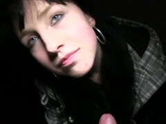 Sucer une bite, Brunette brune, En levrette, Faciale, Hd, Seins naturels