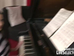 18 let, Anál, Hd, Různé pohledy, Teenka