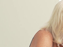 British GILF BBC Edging No Cumshot Handjob