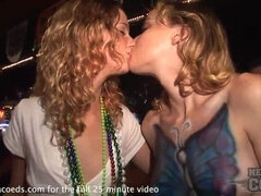 Lesbické, Výprask, Vyzlečené, Na verejnosti, Pička