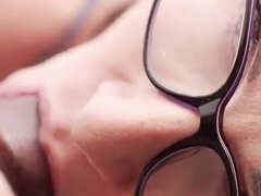 Amatéri, Veľké péro, Brunetka, Striekanie semena, Na tvár, Medzirasové, Milf  mčbp, Mamina