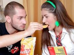 Спальня, Большая жопа, Большой член, Минет, Собачьи, Натуральные сиськи, Молоденькие, Сиськи