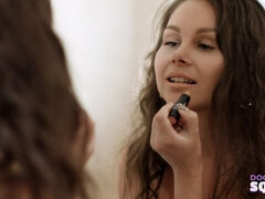 Røv, Pik sutte, Brunette, Hundestilling, Give finger, Teenager, Bryster