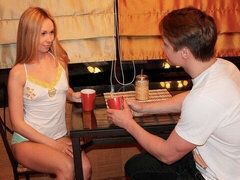 Anal, Stor kuk, Stora tuttar, Blondin, Avsugning, Doggystyle, Mager, Tonåring