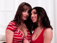 Culo, Lamer culo, Tetas grandes, Besar, Lesbiana, Masturbación, Afeitado, Estriptis