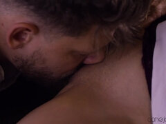 Long-legged babe Tiny Tina has got romantic dinner with her sugarboo