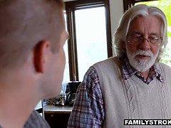 Verga grande, Tetas grandes, Rubia, Mamada, Madres para coger, Monstruo, Orgasmo, Tetas