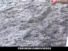 Μεγάλος πούτσος, Μεγάλα βυζιά, Χύσιμο, Ώριμη γυναίκα, Μαμά, Φωνάζοντας, Μητριά