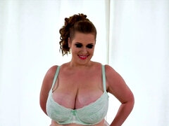 Wohlbeleibte schöne frauen, Grosse titten, Füsse, Massage, Masturbation, Natürlichen titten, Nippel, Solo