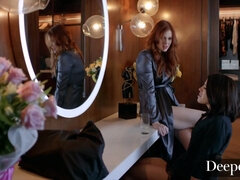 Tette grandi, Brunetta, Coppia, Quartetto, Sega, Interrazziale, Lingerie, Tette naturali