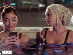 Anal, Traseiro, Loiroa, Boquete, Garganta funda, Cavalgar, Sexo grupal a três, Tetas