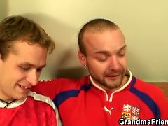 Evinja, Babica, Domaci pornič, Zrela, Resničnost, Obrito, Dokolenke, Trojček