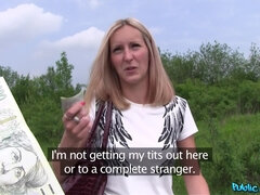 Amateur, Sucer une bite, De plein air, Public, Nénés